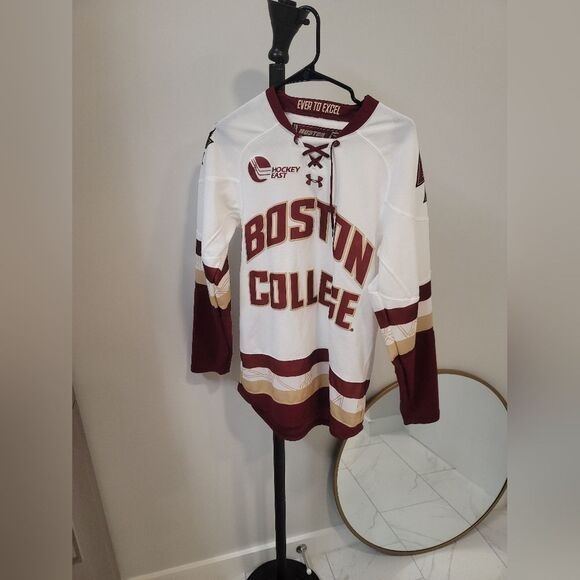 Under Armour Boston College Jersey Size Small - Picture 1 of 6